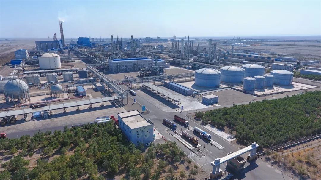 YSB Sports-欧联赛程吃紧，新疆广汇转会期主帅复盘，目标明确，赛程密集仍需轮换的简单介绍