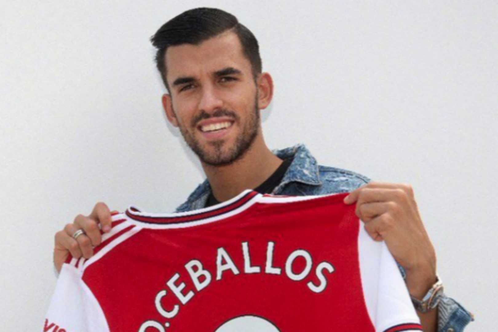 加时末段阿森纳调整名单以备CBA季后赛，造点机会环节打磨，气氛紧张，赛季目标并未改变的简单介绍